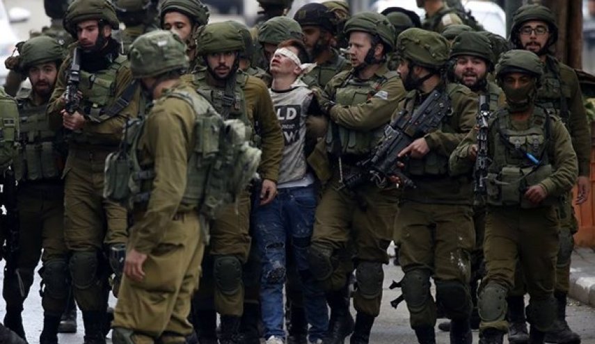 نوجوان فلسطینی و صاحب عکس «یک نفر در برابر یک لشکر» امروز محاکمه می‌شود