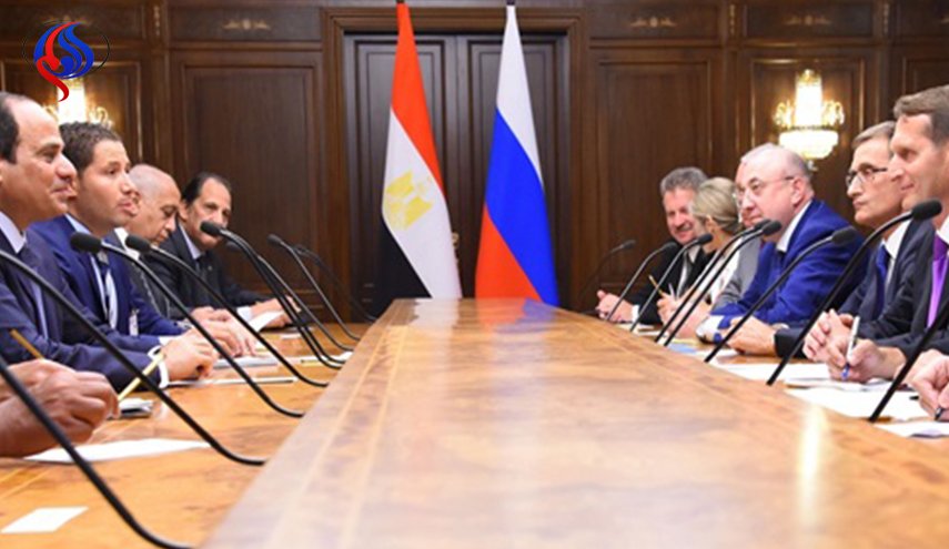 رئيس لجنة الدفاع في الدوما الروسي يزور البرلمان المصري