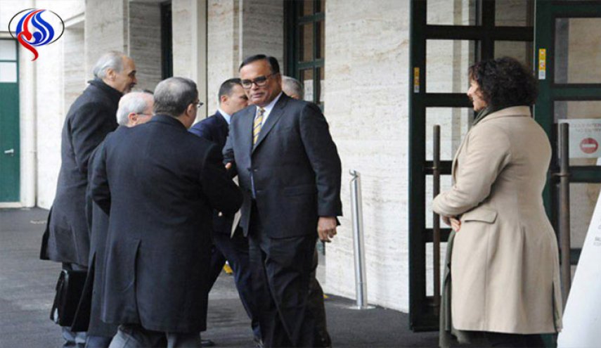 وفد سوريا يعقد جلسة محادثات ثانية مع دي ميستورا في إطار جنيف 8
