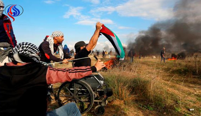 الاحتلال الإسرائيلي يستهدف الفلسطينيين بـ«غاز مجهول» 