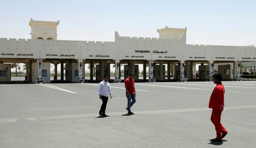 Saudi Arabia closes only border gate with Qatar

