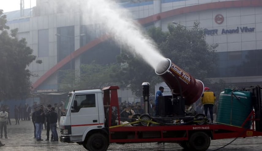 India unveils anti-smog cannon in fight against Delhi pollution
