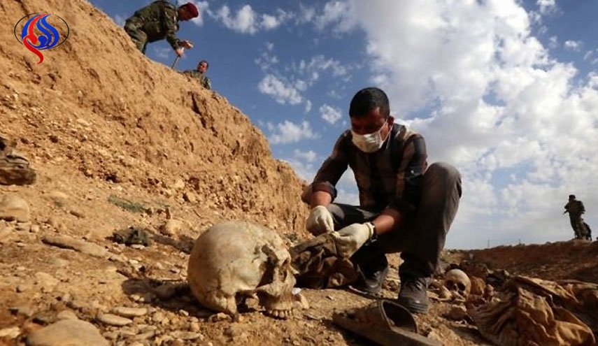 العثور على 62 مقبرة جماعية لايزيديين في سنجار تضم آلاف الجثث