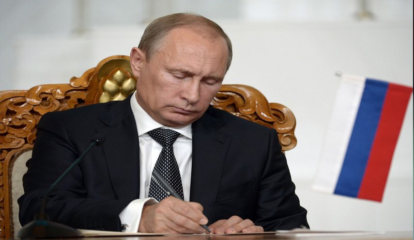 بوتين يوقع مرسوما لاستئناف الرحلات الجوية بين موسكو والقاهرة