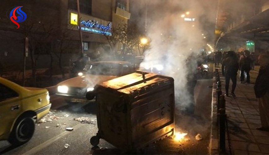 مطلب عاجل للشعب الايراني: احتجاج سلمي ام إثارة شغب؟