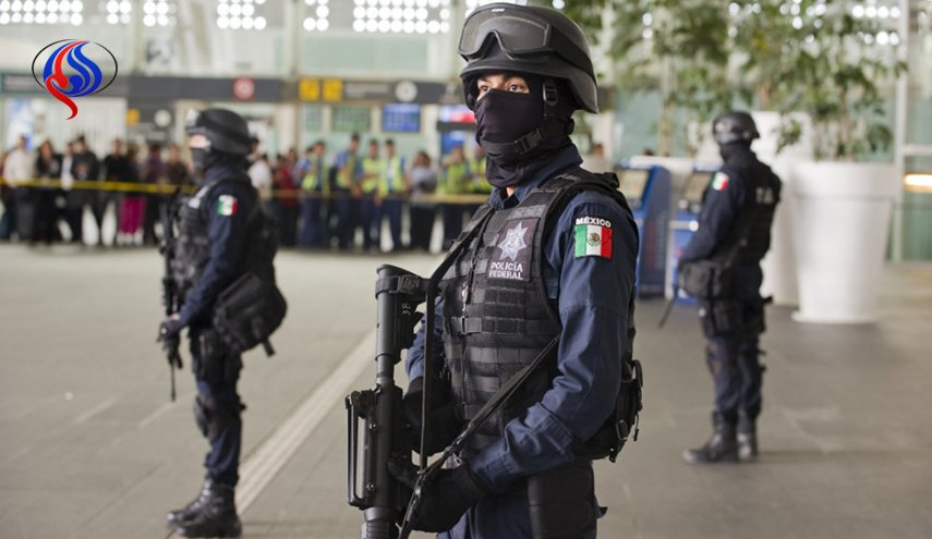 خلع سلاح پلیس یکی از شهرهای مکزیک!
