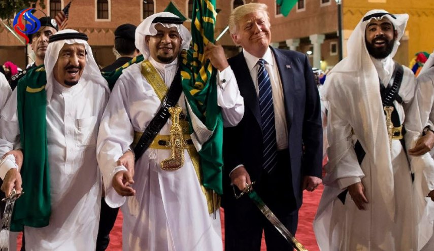 مبلغ خیالی.. لن تتصور كم انفقت السعودية على سهرة رقصة السيف لترامب!