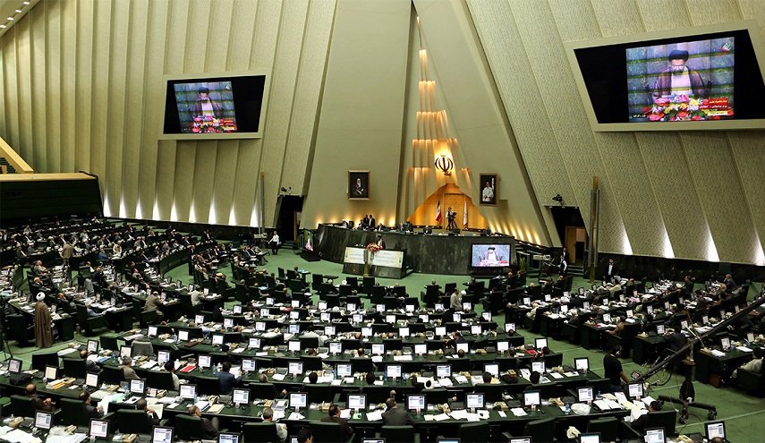 البرلمان الإيراني  يعقد جلسة مغلقة لبحث الاحداث الاخيرة