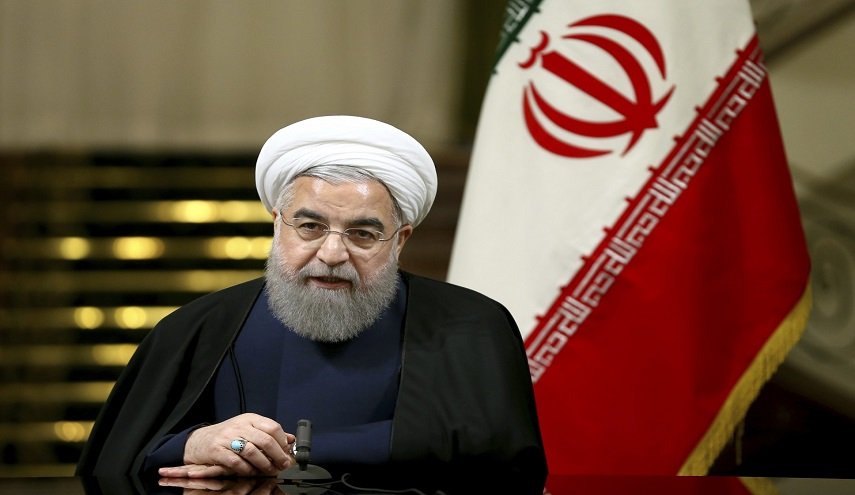 روحاني يؤكد على اهمية تنويع صادرات السلع غير النفطية الإيرانية