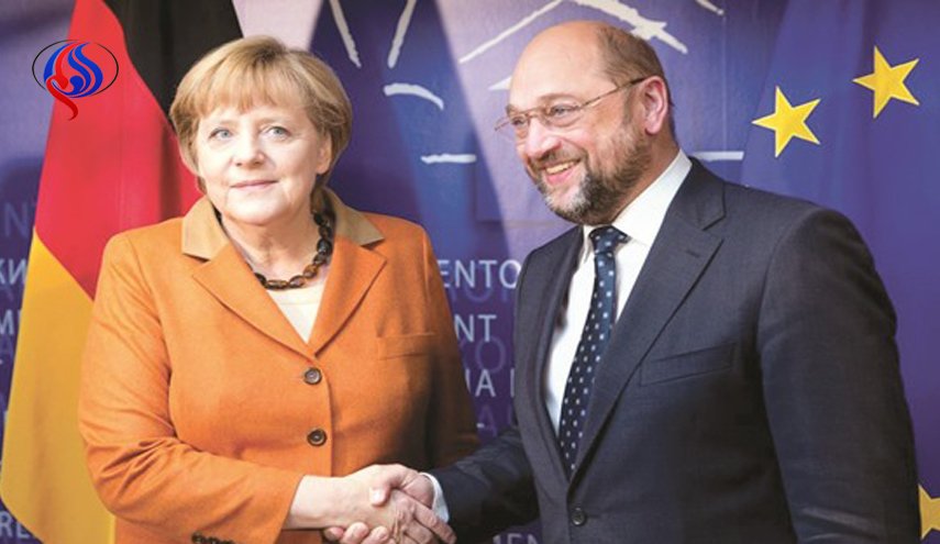 ميركل وشولتز يعدان بـ«سياسة جديدة» في ألمانيا