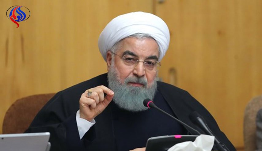 الرئيس الايراني يوجه بتوظيف كافة الامكانيات لمتابعة مصير طاقم الناقلة المنكوبة