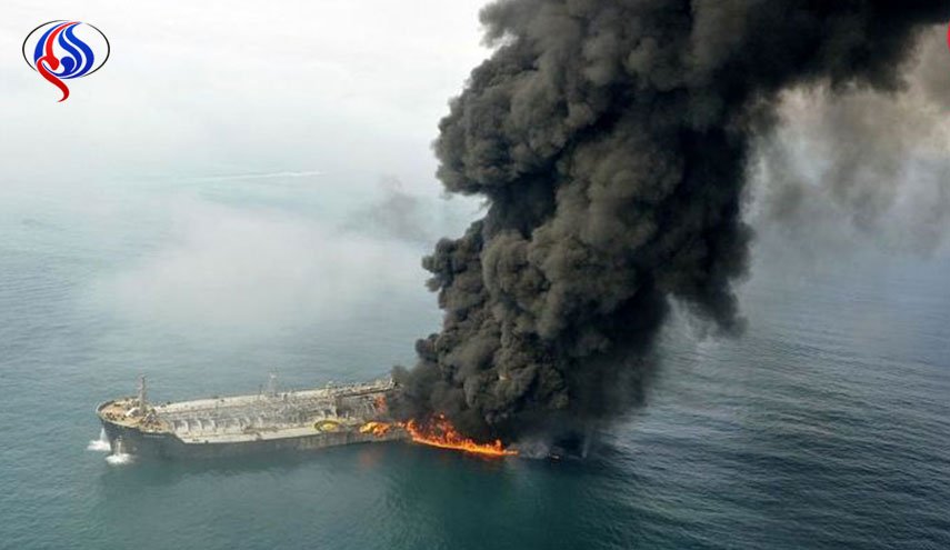 ايران تنتدب شركة يابانية لاطفاء حريق ناقلة النفط المنكوبة في بحر الصين