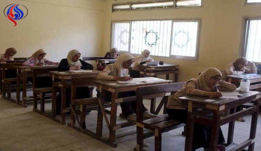 كارثة لطلبة مصر بسبب سؤال في الامتحان! 