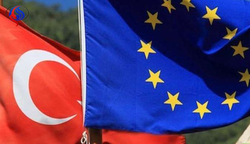 المفوضية الأوروبية: المحادثات مع تركيا لن تتقدم ما دامت تسجن صحفيين