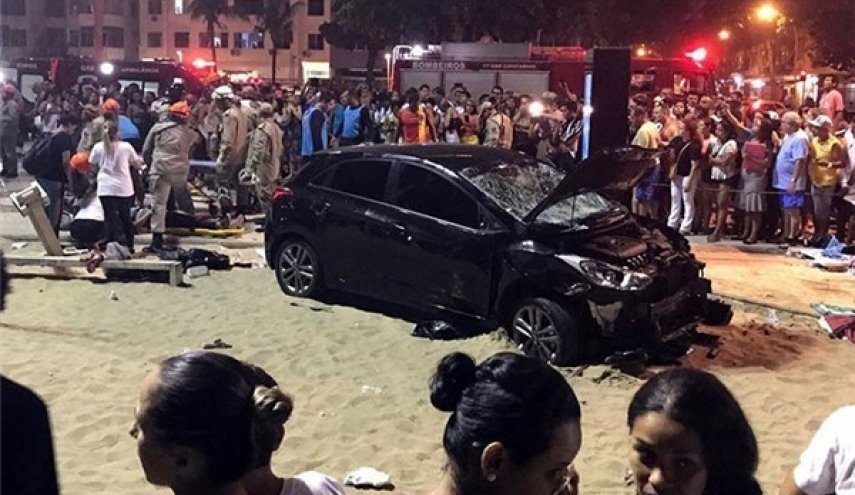 کشته و زخمی شدن 11 نفر در برزیل در پی ورود خودرو به داخل جمعیت 