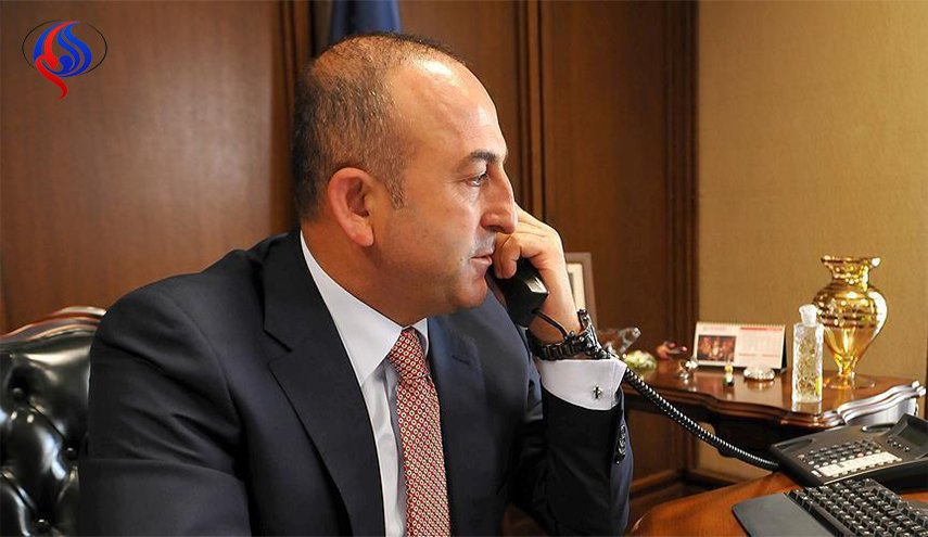 وزير الخارجية التركي يبحث هاتفيا عددا من القضايا مع نظيره الأمريكي