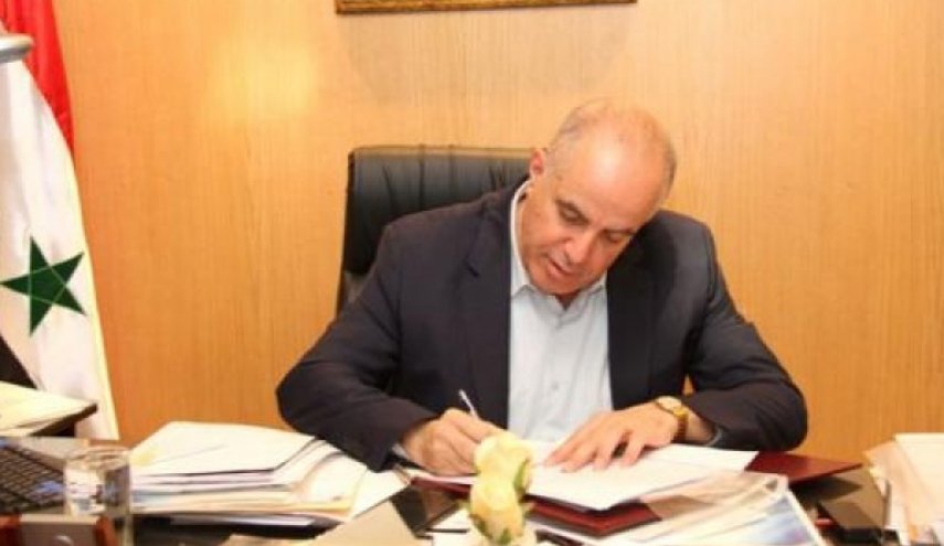 وزير التجارة السوري يضبط المخالفين ويقف مع المواطن
