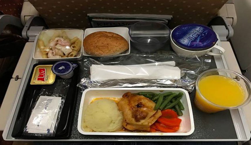 هام !...احذر وجبات الطعام على متن الطائرة.. والسبب!!
