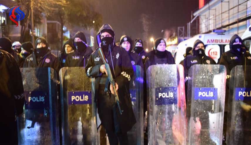 اعتقال 12 متظاهرا في إسطنبول على خلفية احتجاجات مؤيدة للأكراد