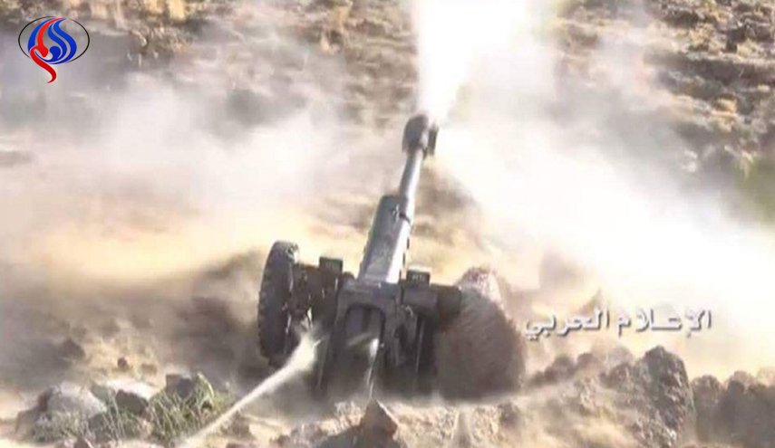القوة المدفعية اليمنية تقصف تجمعات للجنود السعوديين في عسير