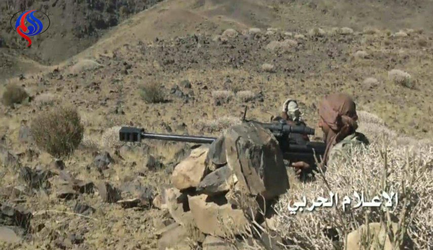قنص جندي سعودي وقصف مدفعي لمواقع في نجران