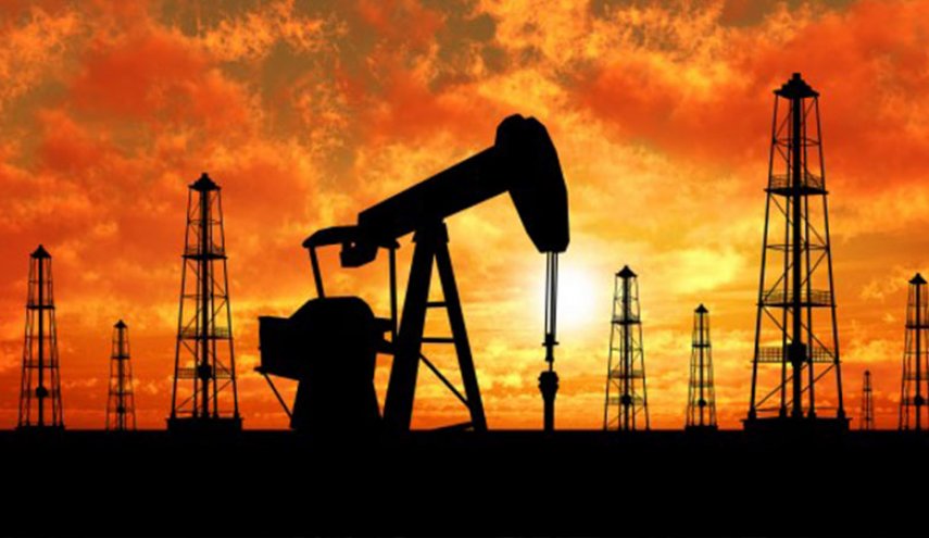 وزير الطاقة السعودي يناقش سوق النفط مع رئيس الوزراء العراقي