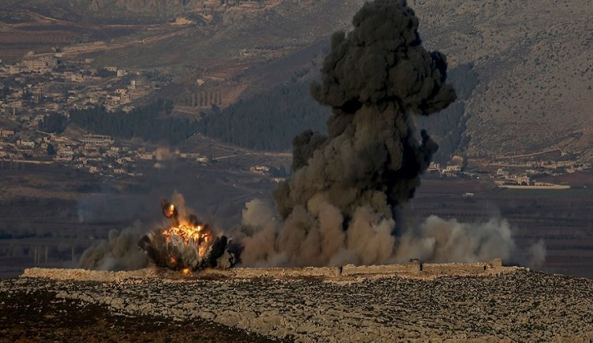 مواقع كردية: الطائرات التركية ترتكب مجزرة بالنازحين في ريف عفرين