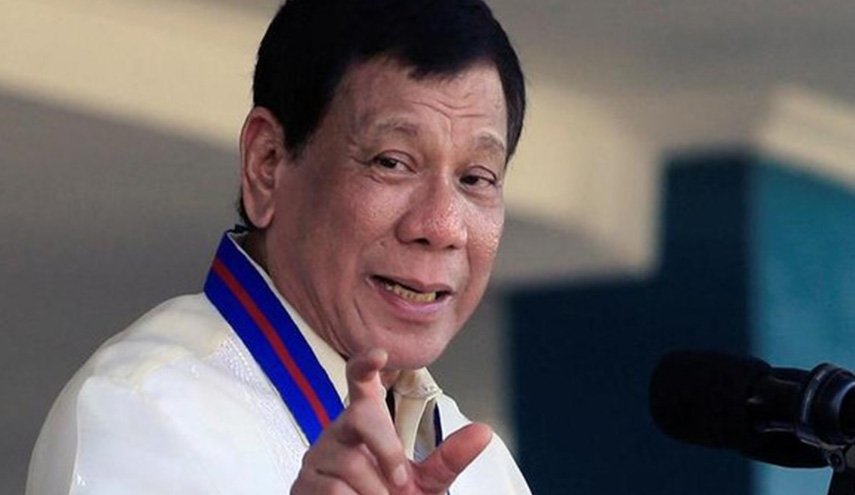 رئيس الفلبين يدعو زعيمة ميانمار إلى تجاهل الانتقادات الحقوقية