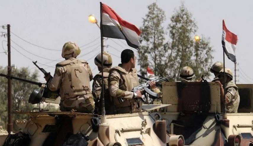 بالصور.. الجيش المصري يشن هجوما واسعا وسط سيناء 