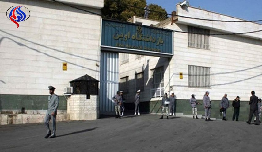 نواب ايرانيون يتفقدون معتقلي الشغب في سجن 