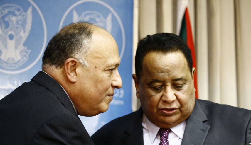 مصر والسودان يتفقان على حل المشكلات العالقة بين البلدين
