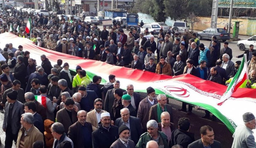 بالصور؛ مسيرات احياء الذكرى39 لانتصار الثورة الإسلامية