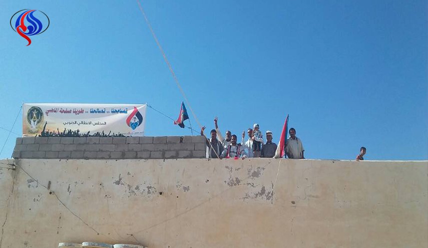 قوات موالية للإمارات تقتحم مقرا لحزب الإصلاح بمحافظة شبوه جنوب اليمن