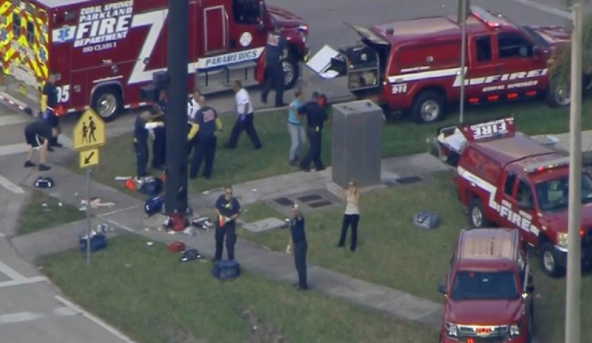 عشرات القتلى والجرحى في اطلاق نار بمدرسة في فلوريدا   

