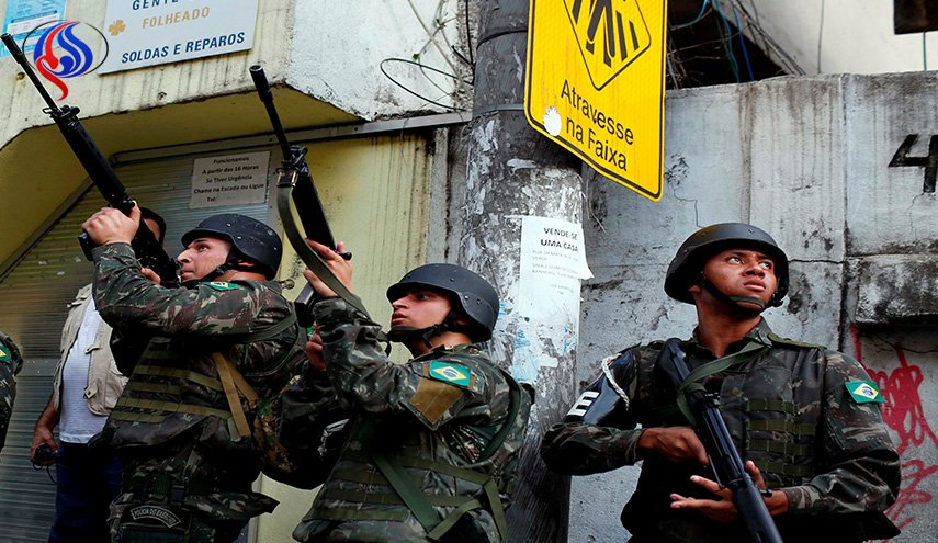 الجيش البرازيلي يتولى حفظ الامن في ريو دي جانيرو.. والسبب؟