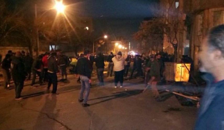 300 نفر از آشوبگران خیابان پاسداران دستگیر شدند
