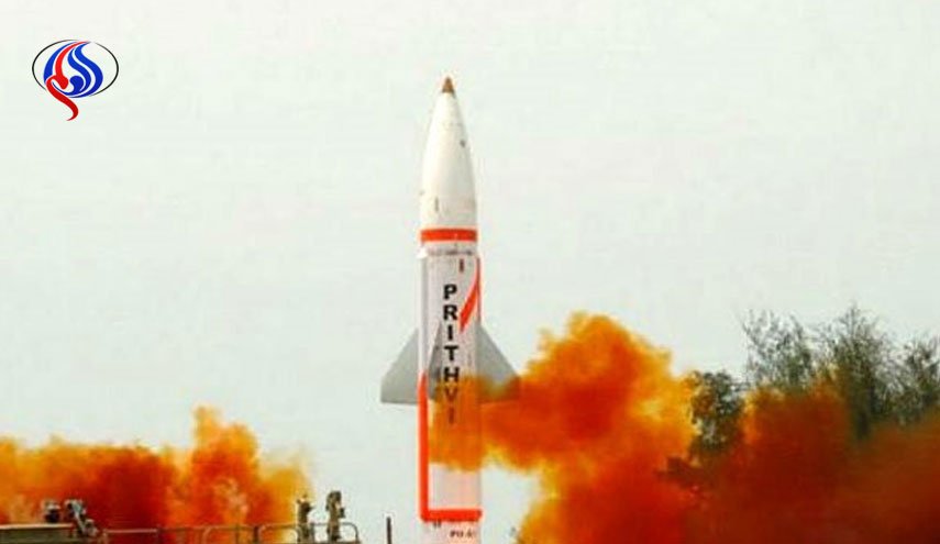 هند یک موشک با قابلیت حمل کلاهک هسته ای آزمایش کرد