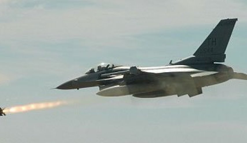 کشته شدن 12 سوری در حمله هوایی ائتلاف آمریکایی به دیرالزور