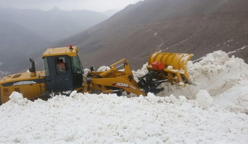 الثلوج تجتاح 8 محافظات ايرانية