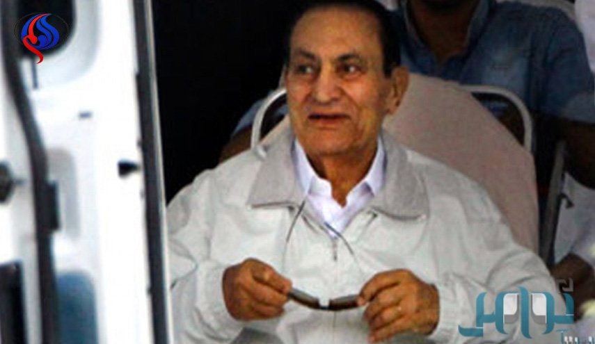 شاهد بالصور رد فعل المخلوع #حسني_مبارك على نبأ وفاته!