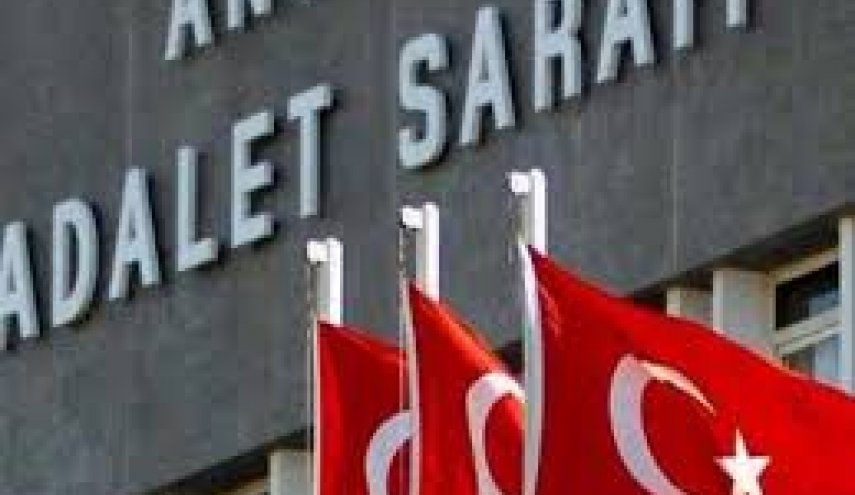 محكمة تركية تسجن 25 صحفيا لصلتهم بمدبري انقلاب فاشل