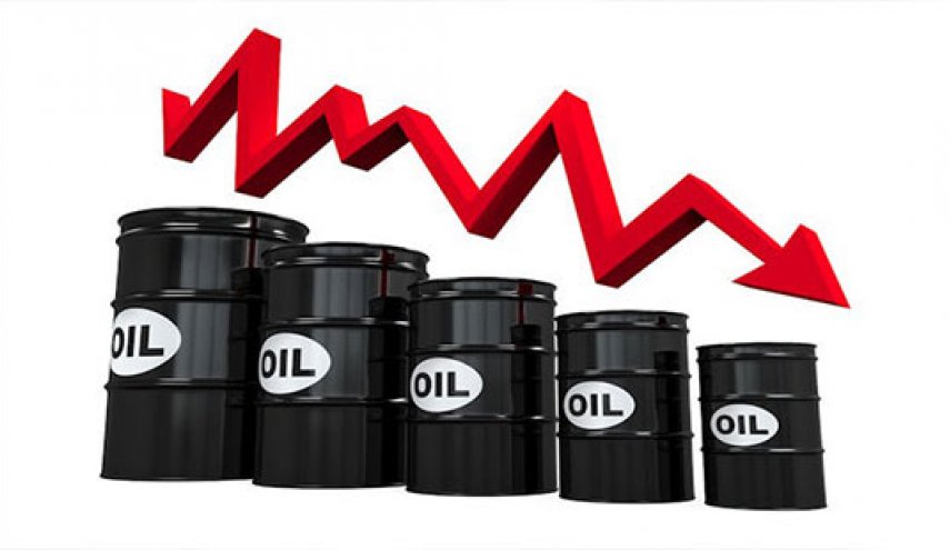 سقوط بهای نفت با قدرت گرفتن قیمت دلار