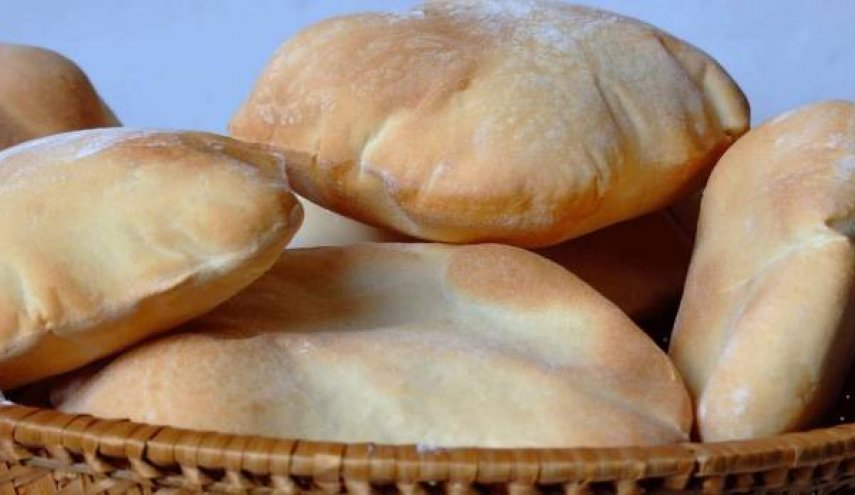 حيلة بسيطة لإعادة الخبز الجاف إلى حالته الطبيعية