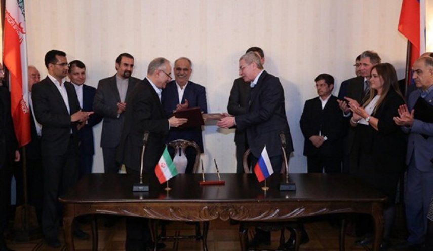 ايران وروسيا توقعان 10 وثائق للتعاون الثنائي