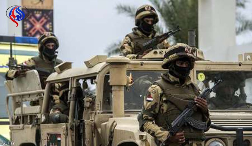عالقون في سيناء.. معاناة 100 ألف مصري بسبب العملية العسكرية