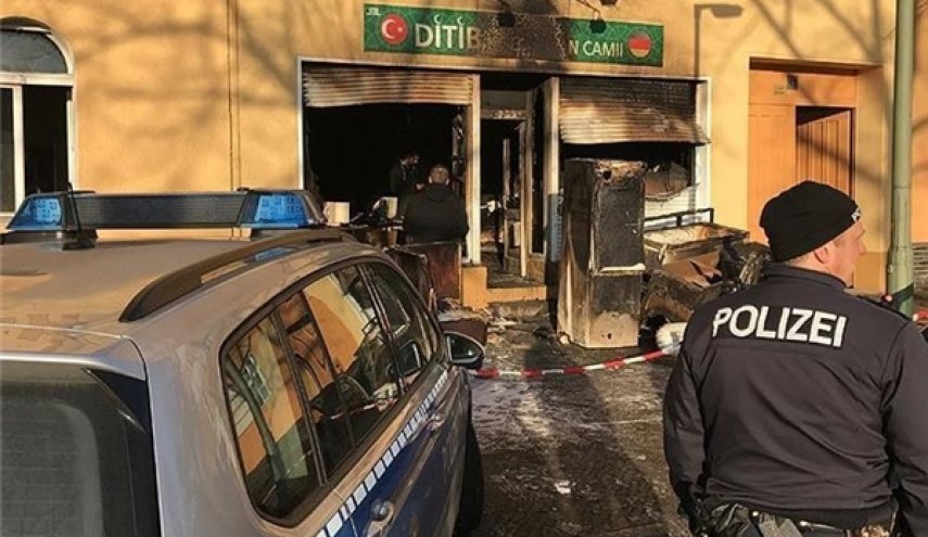 یک مسجد در شهر «برلین» آلمان به آتش کشیده شد