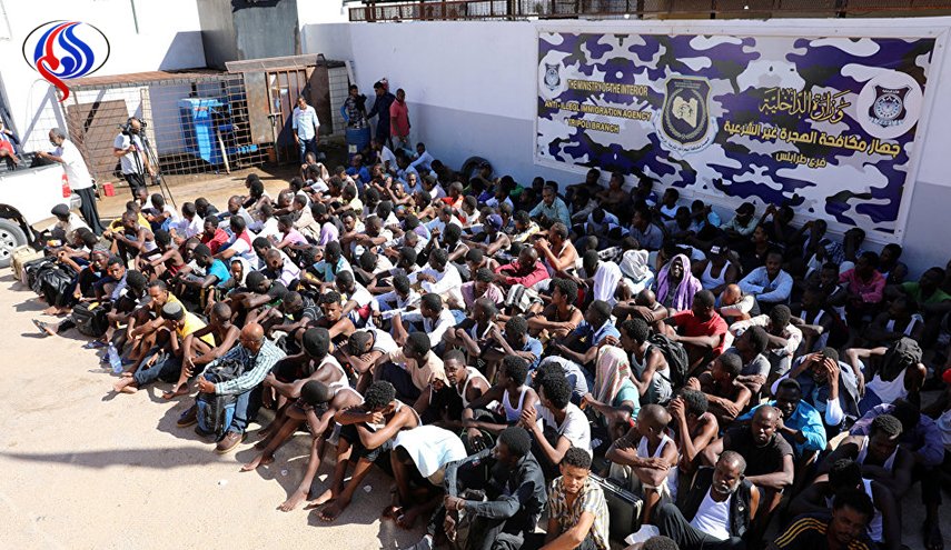 ليبيا ترحل 103 مهاجرا غير شرعي خلال الشهر الجاري