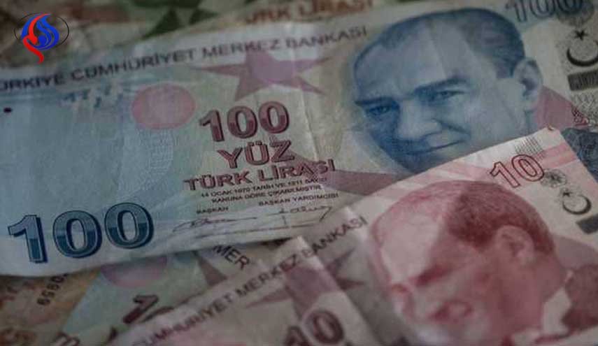 الليرة التركية تهبط لمستوى قياسي جديد