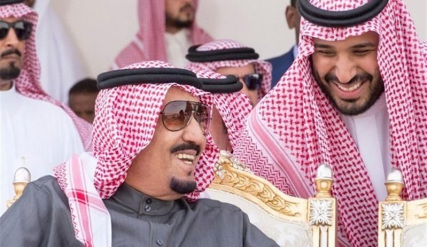 بن سلمان به پدر و مادرش هم رحم نکرد! / محدودیت های ولیعهد برای پادشاه سعودی