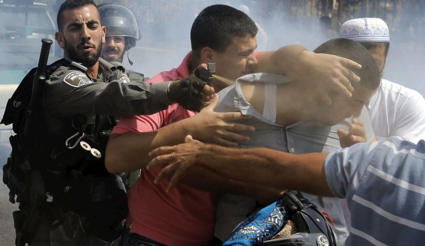 زخمی شدن بیش از 100 فلسطینی در درگیری ها با نظامیان صهیونیستی
